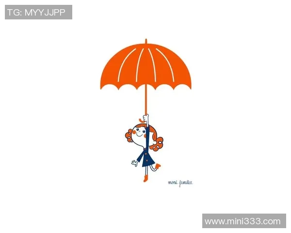 创意手绘T恤展现足球明星风采与女生个性魅力的完美结合